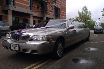 limo hire Hartlepool, Darlington, Durham, Newcastle. prom limousine hire. Karaoke limousines.