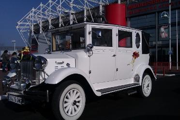 Vintage 6 passenger seat wedding car hire Cleveland and the north east.